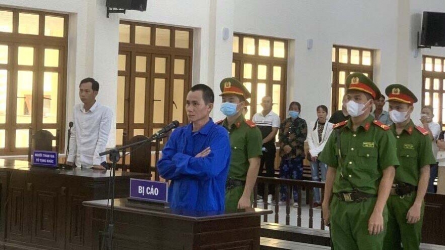 Bình Thuận: 15 năm tù cho kẻ giết vợ hờ, tạo hiện trường giả